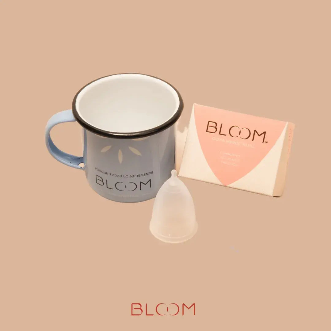 Kit copa menstrual BLOOM grande, transparente, con ollita esmaltada BLOOM, BLOOM CUP COLOMBIA